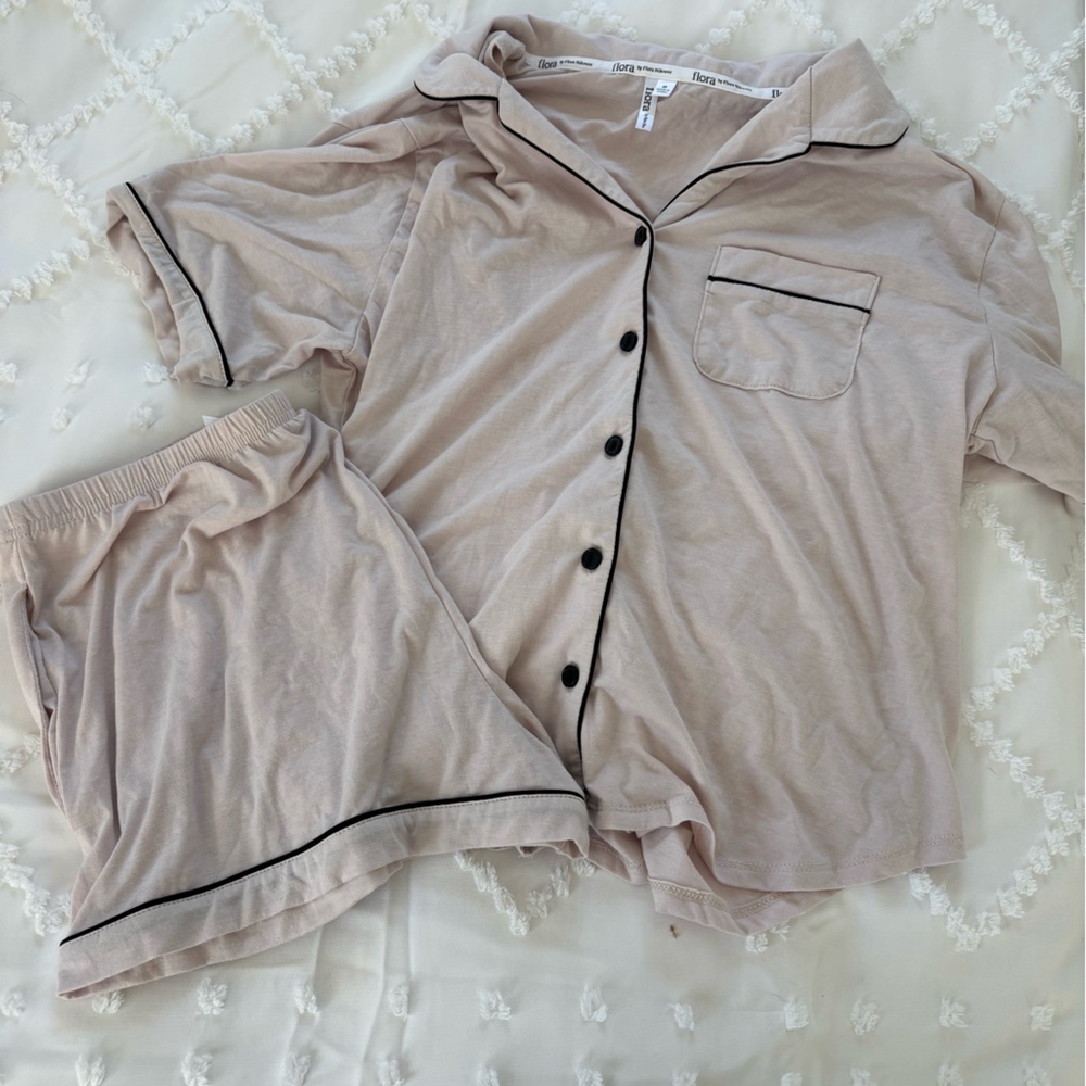 Pink pajama button set